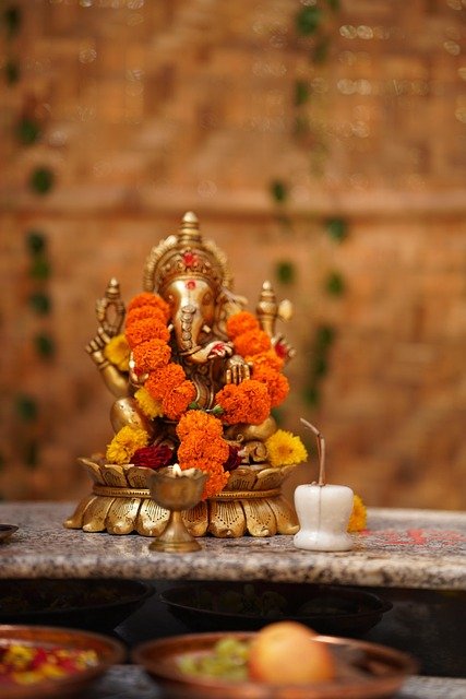 Explorez la collection éblouissante de statues de ganesh